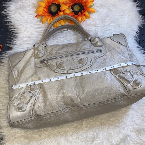 🌺 HP❤️💯 authentic balenciaga satchel 🌺 - Picture 9 of 15